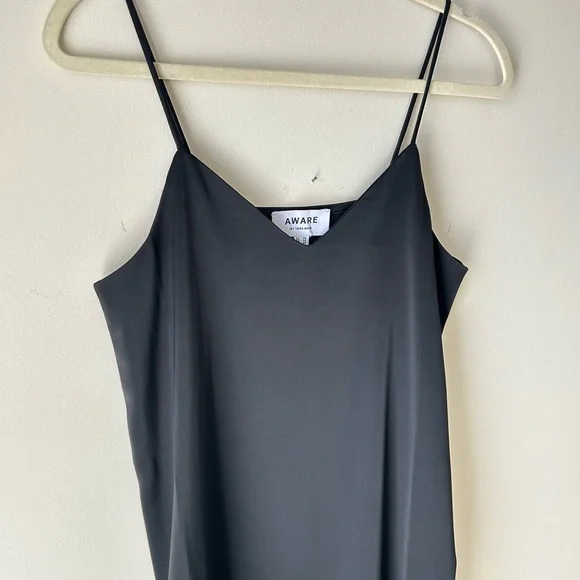 Elegant Black Strapless Dress - Picture 3 of 3